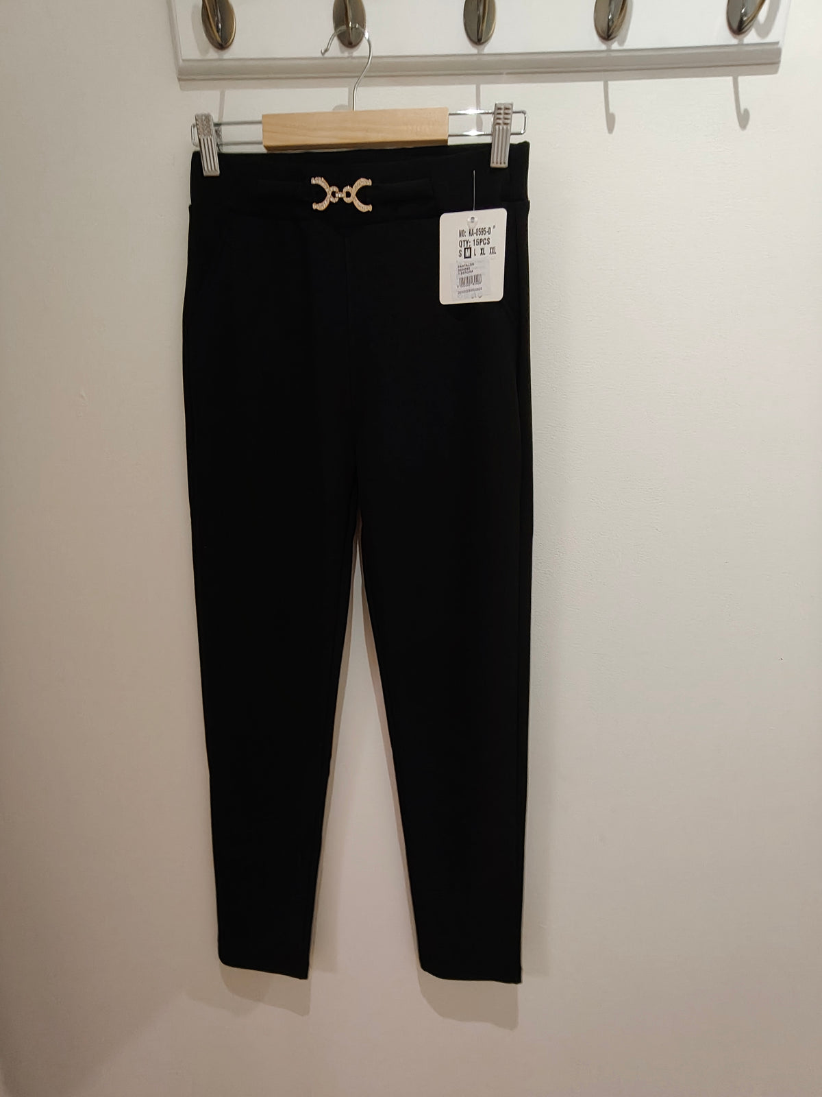 Pantalones hebilla negro