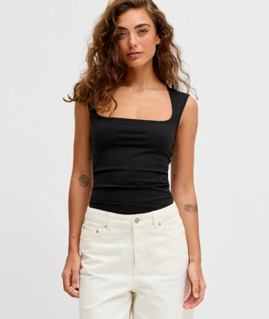 Camiseta mujer JJXX negra