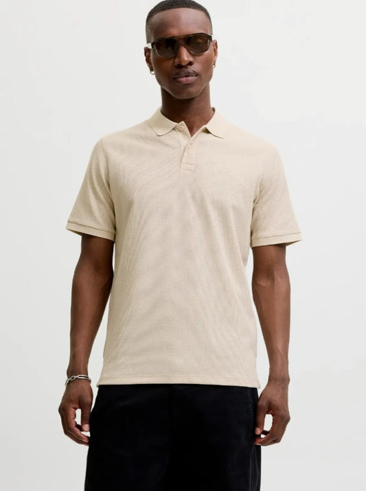 Polo hombre Jack and Jones. Beige