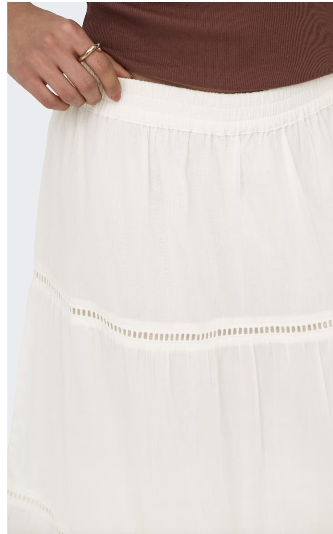 Falda Midi Blanca de Cintura Elástica con Detalles Calados ONLY