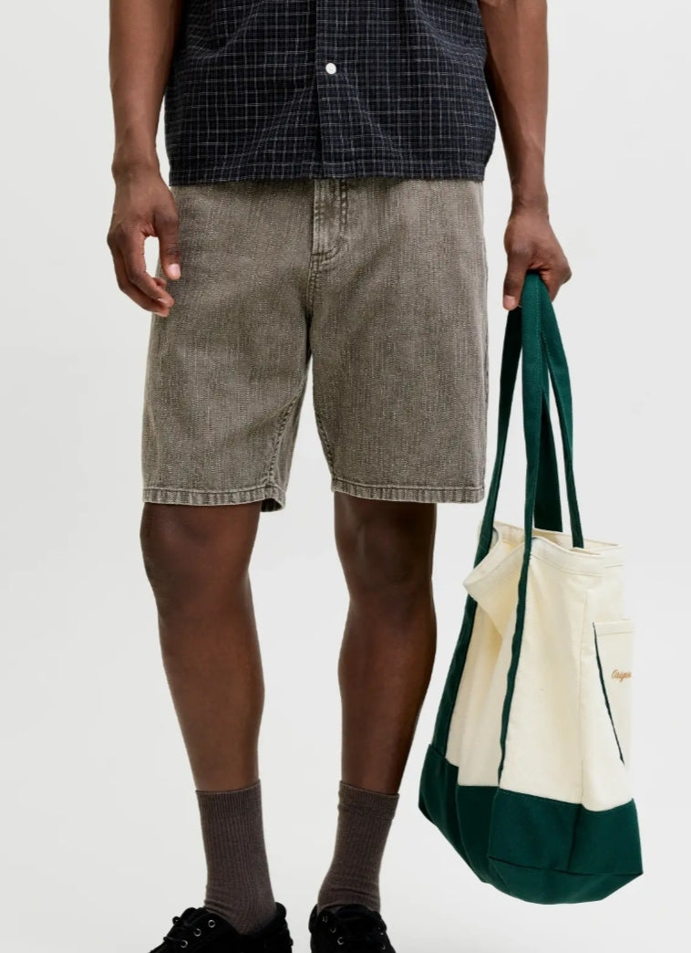Vaquero corto gris lavado a la piedra Jack and Jones